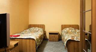 Гостиница Орлиное Гнездо Байкальск Двухместный номер эконом-класса с 2 отдельными кроватями-1